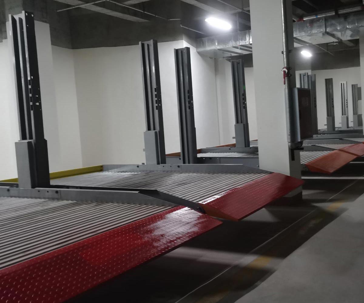 新宁两层升降横移式机械停车设备回收